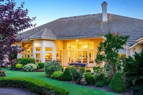 Exterior - 3386 E Via Monte Verdi Ave, Clovis, CA 93619 photo 6 of 8