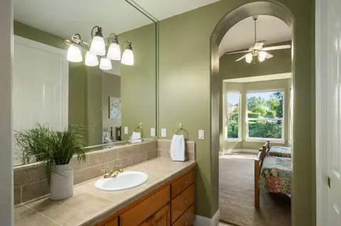 Bath - 3386 E Via Monte Verdi Ave, Clovis, CA 93619 photo 4 of 6