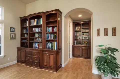 Entry Way - 3386 E Via Monte Verdi Ave, Clovis, CA 93619 photo 5 of 6