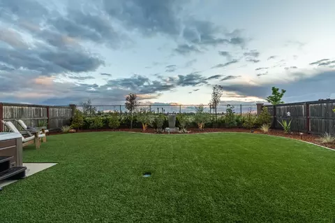 Exterior - 4530 Hillside Rd, Madera, CA 93636 photo 6 of 8