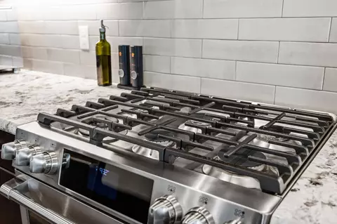 Kitchen - 4530 Hillside Rd, Madera, CA 93636 photo 5 of 7