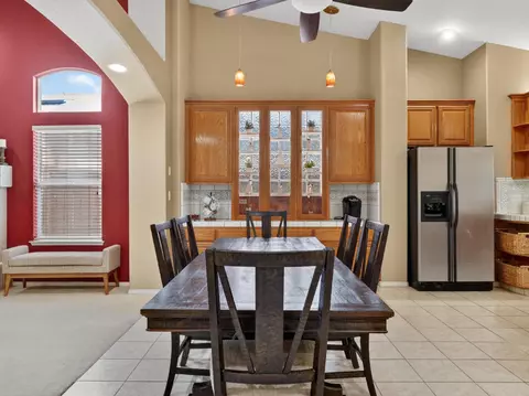Dining - 3505 Doubletree Way, Madera, CA 93637 photo 2 of 3