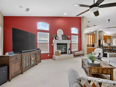Living - 3505 Doubletree Way, Madera, CA 93637 photo 5 of 5