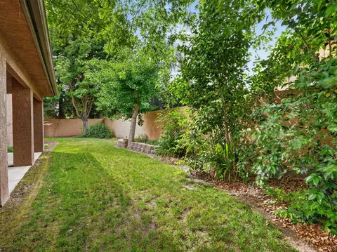 Exterior - 3505 Doubletree Way, Madera, CA 93637 photo 7 of 9