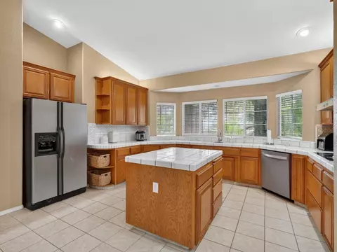 Kitchen - 3505 Doubletree Way, Madera, CA 93637 photo 1 of 5