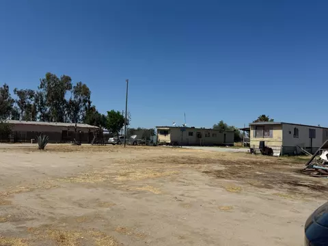 19540 W Central Ave, Kerman, CA 93630 photo 3