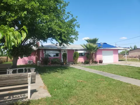 Exterior - 22136 Fairfax Ave, Lemoore, CA 93245 photo 2 of 3