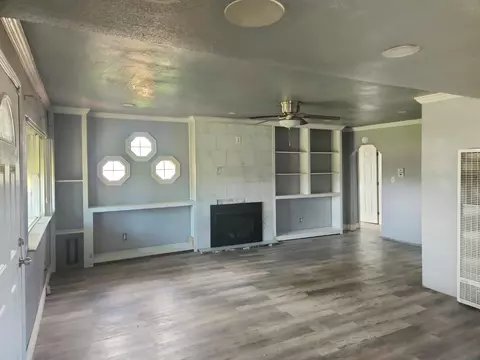 Living - 22136 Fairfax Ave, Lemoore, CA 93245 photo 4 of 5