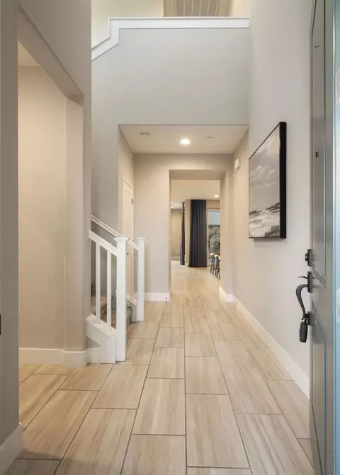 Entry Way - 4228 Vineyard Dr, Madera, CA 93636 photo 1 of 6