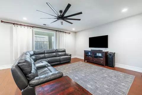 Living - 1047 Maine Ave, Clovis, CA 93619 photo 1 of 2