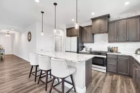 Kitchen - 1109 Wasatch Dr, Madera, CA 93638 photo 1 of 5