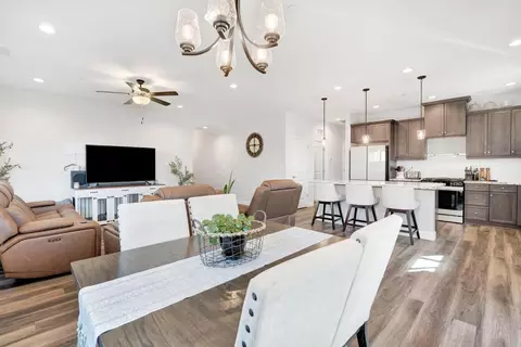 Other - 1109 Wasatch Dr, Madera, CA 93638 photo 3 of 5