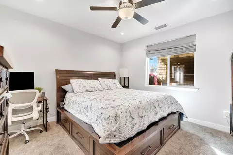 Bedroom - 1109 Wasatch Dr, Madera, CA 93638 photo 1 of 5