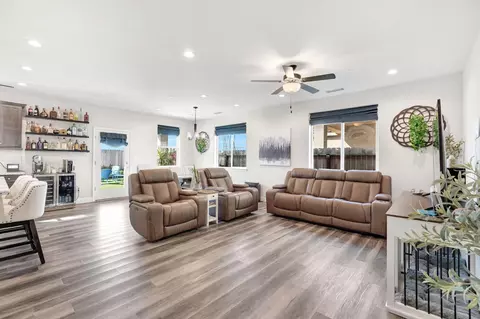 Other - 1109 Wasatch Dr, Madera, CA 93638 photo 1 of 5