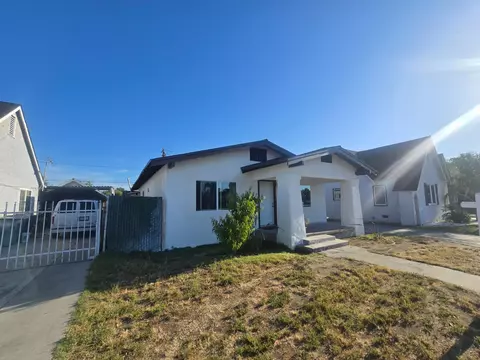 4685 E Tulare, Fresno, CA 93702