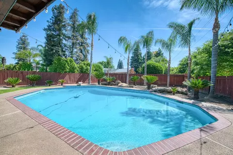 Exterior - 2250 Escalon Ave, Clovis, CA 93611 photo 11 of 13