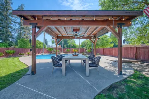 Exterior - 2250 Escalon Ave, Clovis, CA 93611 photo 4 of 13