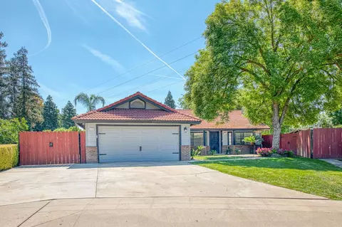 Exterior - 2250 Escalon Ave, Clovis, CA 93611 photo 1 of 13