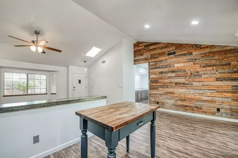 Entry Way - 2250 Escalon Ave, Clovis, CA 93611 photo 1 of 2