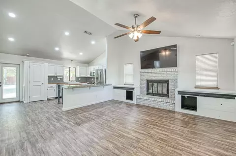 Living - 2250 Escalon Ave, Clovis, CA 93611 photo 2 of 3