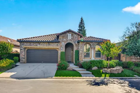 11348 N Via Montessori Dr, Fresno, CA 93730