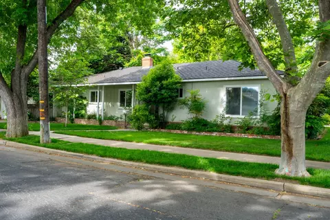 2669 6th Ave, Merced, CA 95340