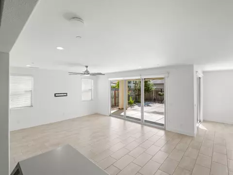 Living - 4486 Crown Bluffs Dr, Madera, CA 93636 photo 1 of 6