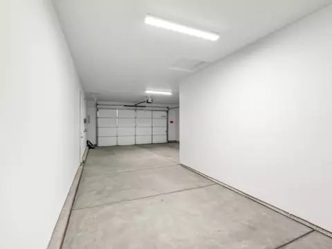 Entry Way - 4486 Crown Bluffs Dr, Madera, CA 93636 photo 8 of 8