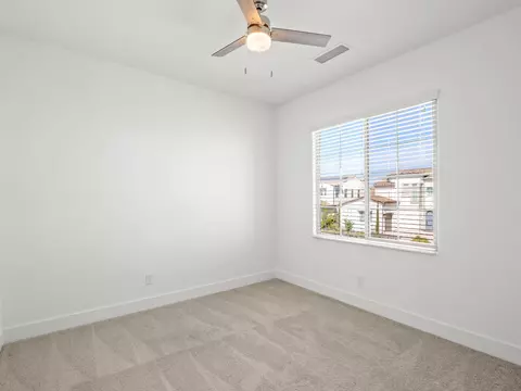 Bedroom - 4486 Crown Bluffs Dr, Madera, CA 93636 photo 2 of 10