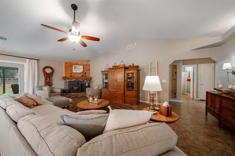 Other - 22052 Melrose Ct, Madera, CA 93638 photo 3 of 8