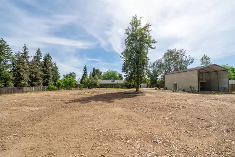 Exterior - 22052 Melrose Ct, Madera, CA 93638 photo 15 of 19