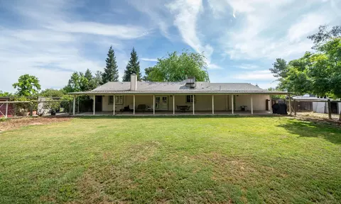 Exterior - 22052 Melrose Ct, Madera, CA 93638 photo 9 of 19