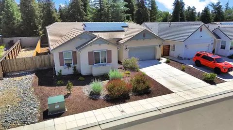 Other - 1807 Las Rosas Ave, Clovis, CA 93619 photo 1 of 8