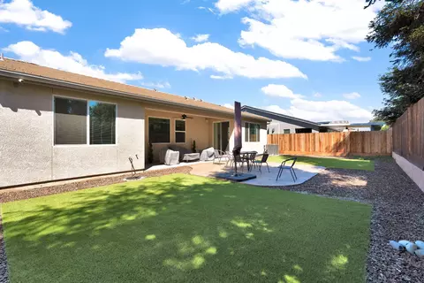 Exterior - 1807 Las Rosas Ave, Clovis, CA 93619 photo 5 of 7