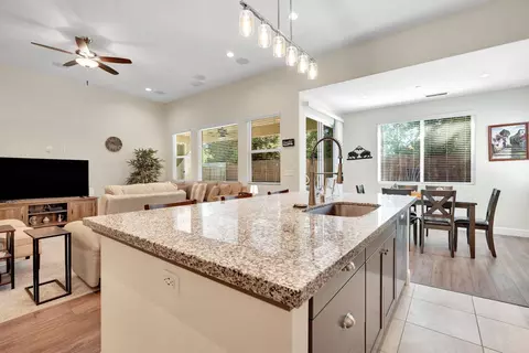 Kitchen - 1807 Las Rosas Ave, Clovis, CA 93619 photo 5 of 5