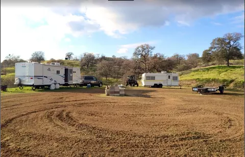 20148 Tollhouse Rd, Clovis, CA 93619