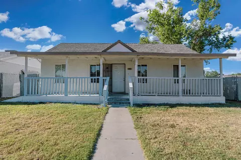 3508 E Lamona, Fresno, CA 93703