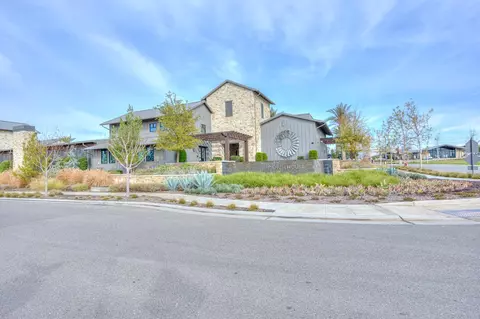 View/Area - 619 Wood Crest Ave, Madera, CA 93636 photo 1 of 8