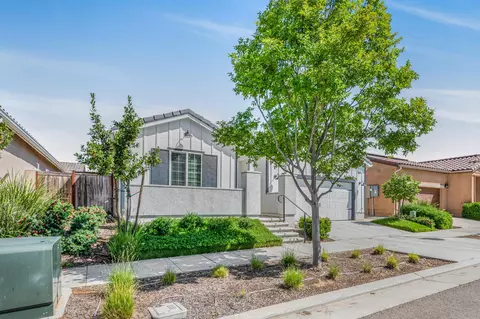 Exterior - 619 Wood Crest Ave, Madera, CA 93636 photo 5 of 14