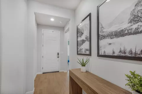 Entry Way - 619 Wood Crest Ave, Madera, CA 93636 photo 1 of 3
