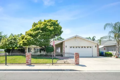 1305 Barbara St, Selma, CA 93662