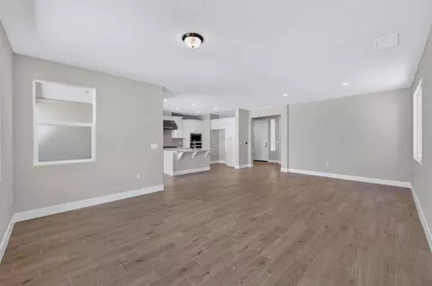 Living - 966 Peters Rd S, Madera, CA 93636 photo 3 of 4