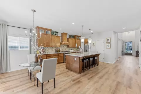 Entry Way - 3046 Indianapolis Ave, Clovis, CA 93619 photo 3 of 8
