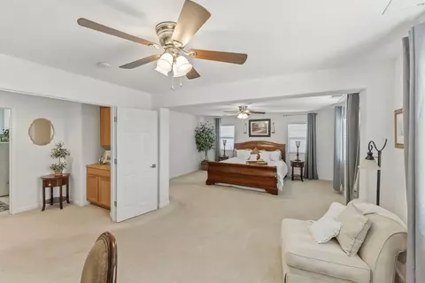 Bedroom - 3046 Indianapolis Ave, Clovis, CA 93619 photo 4 of 5