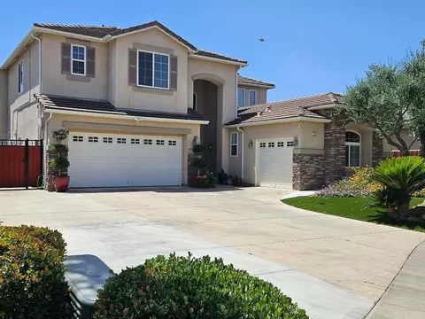 2917 E Trenton Ave, Fresno, CA 93720