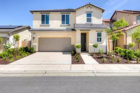 291 Lucas Ave S, Madera, CA 93636