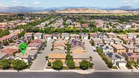 View/Area - 1502 N Reunion Way, Clovis, CA 93619 photo 8 of 9