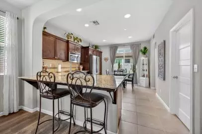 Entry Way - 1502 N Reunion Way, Clovis, CA 93619 photo 3 of 8