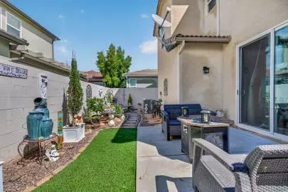 Exterior - 1502 N Reunion Way, Clovis, CA 93619 photo 5 of 10