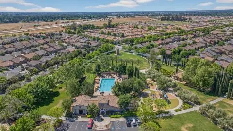 View/Area - 1502 N Reunion Way, Clovis, CA 93619 photo 7 of 9